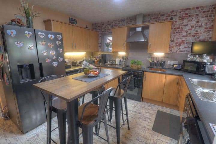 4 bedrooms house for sale in Loughborough, United Kingdom - Image 3