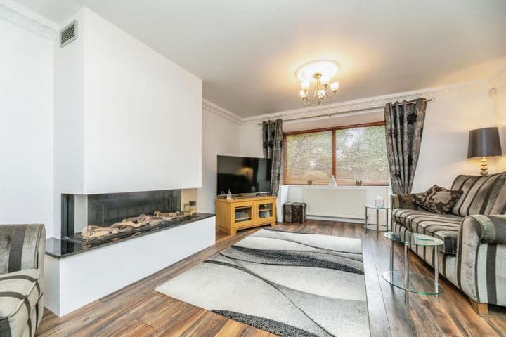 4 bedrooms house for sale in Rotherham, United Kingdom - Image 3