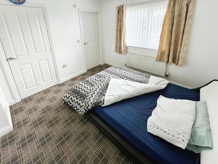 3 bedrooms house for sale in Newcastle Upon Tyne, United Kingdom - Image 10