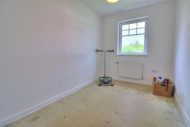 2 bedrooms house for sale in Glasgow, United Kingdom - Image 12