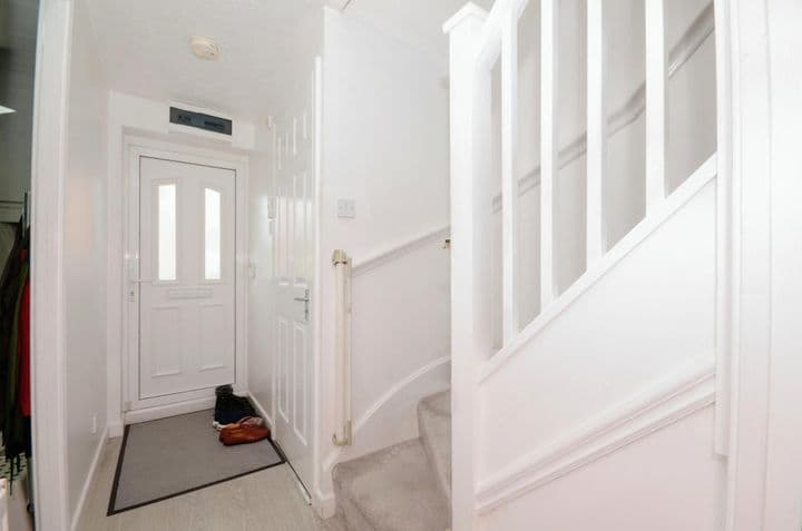 2 bedrooms house for sale in Abbots Langley, United Kingdom - Image 2