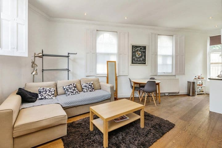 1 bedroom apartment for sale in London, United Kingdom