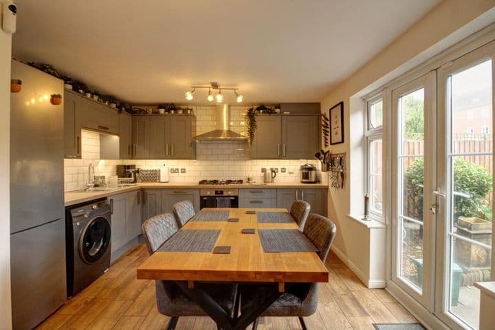 4 bedrooms house for sale in Manchester, United Kingdom - Image 4