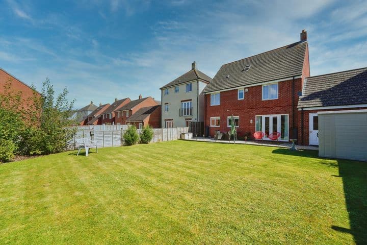 5 bedrooms house for sale in Gloucester, United Kingdom - Image 2