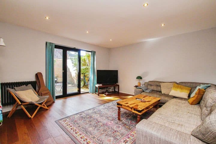 2 bedrooms house for sale in Cambridge, United Kingdom - Image 3