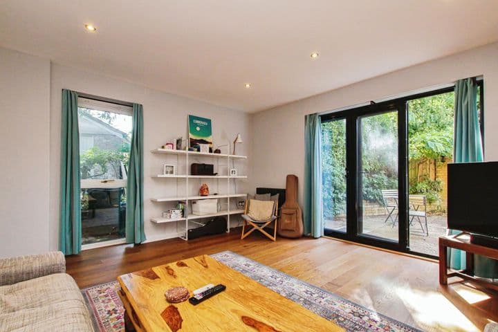 2 bedrooms house for sale in Cambridge, United Kingdom - Image 8