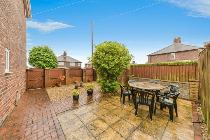 3 bedrooms house for sale in Newcastle Upon Tyne, United Kingdom - Image 2