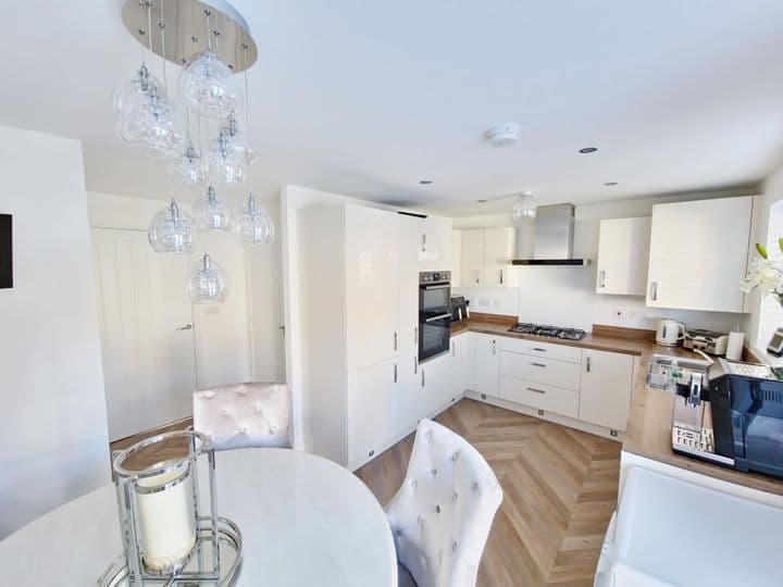 4 bedrooms house for sale in Wellingborough, United Kingdom - Image 9