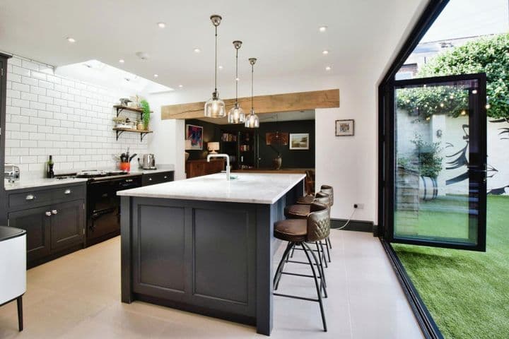 4 bedrooms house for sale in Altrincham, United Kingdom - Image 5