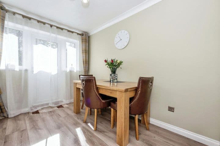 3 bedrooms house for sale in Grays, United Kingdom - Image 9