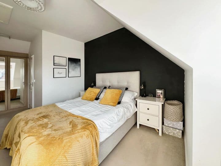 3 bedrooms house for sale in Leeds, United Kingdom - Image 10