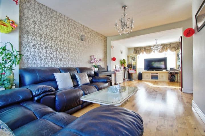 4 bedrooms house for sale in Upminster, United Kingdom - Image 3