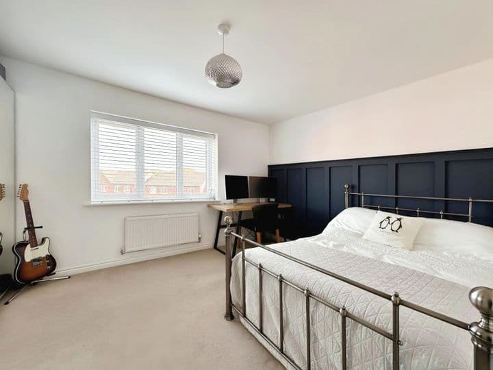 3 bedrooms house for sale in Leeds, United Kingdom - Image 12