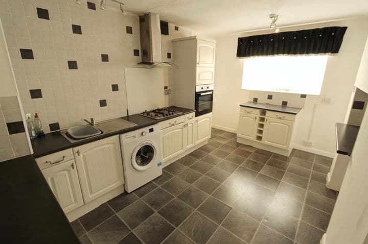 4 bedrooms house for sale in Bilston, United Kingdom - Image 3