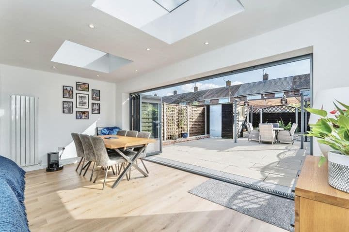 2 bedrooms house for sale in Southampton, United Kingdom - Image 3