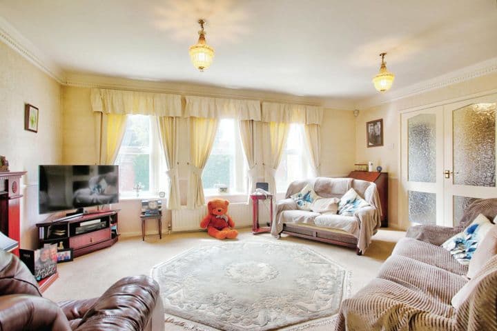 5 bedrooms house for sale in Newcastle Upon Tyne, United Kingdom - Image 5