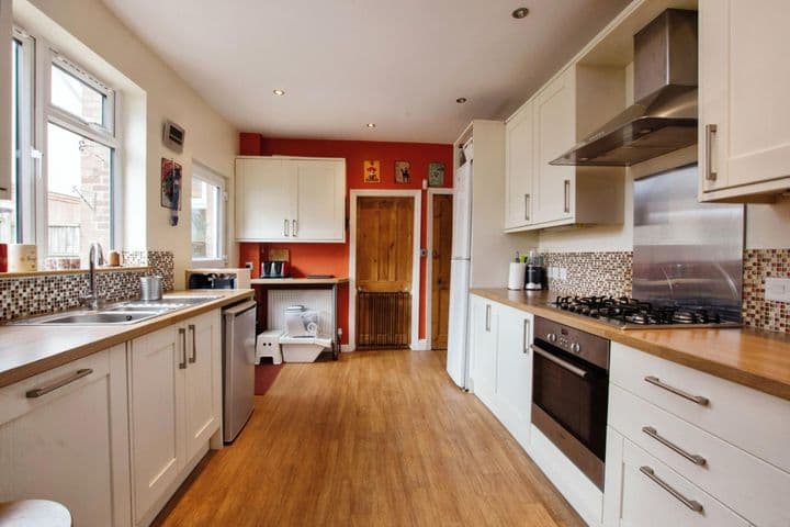 4 bedrooms house for sale in Nottingham, United Kingdom - Image 8