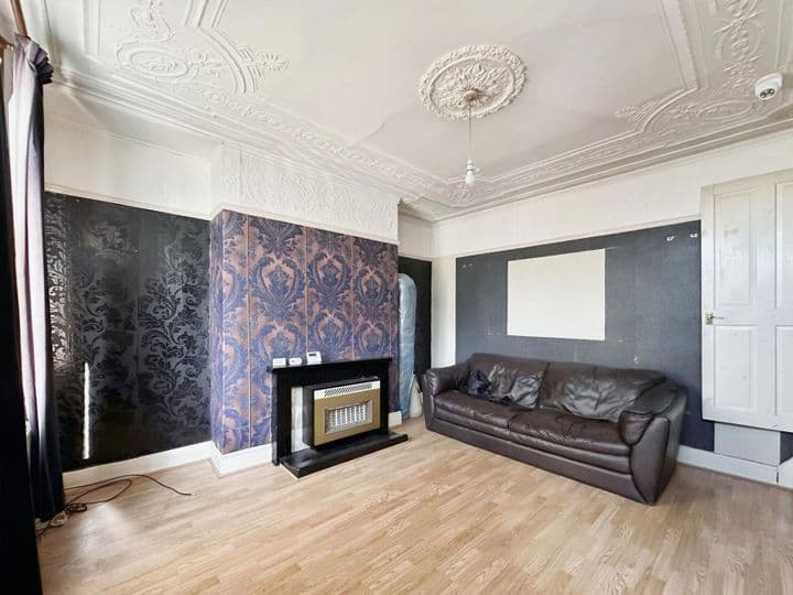 2 bedrooms house for sale in Leeds, United Kingdom - Image 3