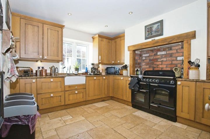 4 bedrooms house for sale in Caldicot, United Kingdom - Image 6