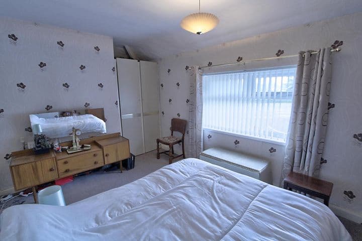 2 bedrooms house for sale in Walsall, United Kingdom - Image 8