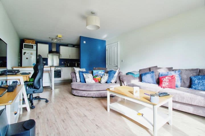 2 bedrooms apartment for sale in Romford, United Kingdom - Image 7