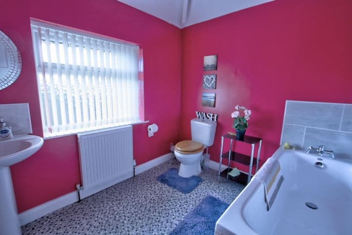 2 bedrooms house for sale in Walsall, United Kingdom - Image 10