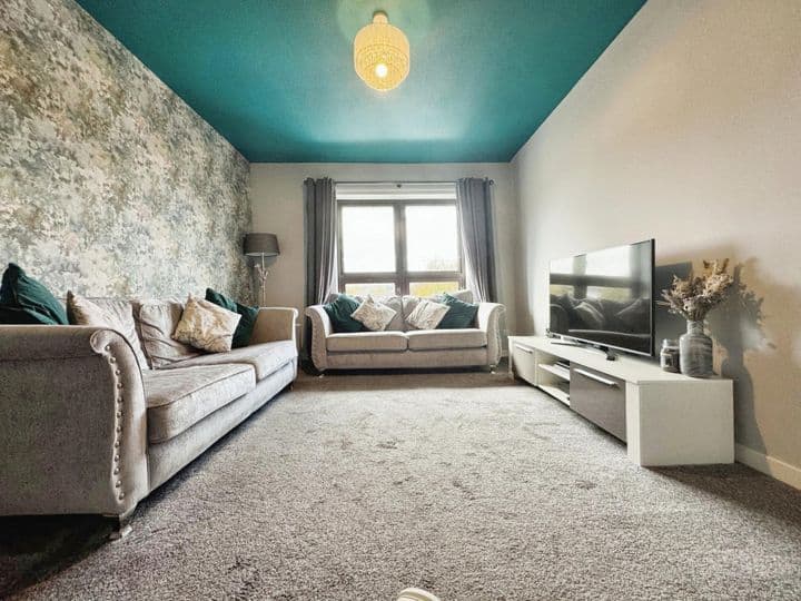 2 bedrooms apartment for sale in Paisley, United Kingdom - Image 3