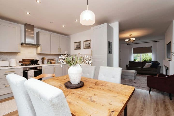 4 bedrooms house for sale in Newport, United Kingdom - Image 9