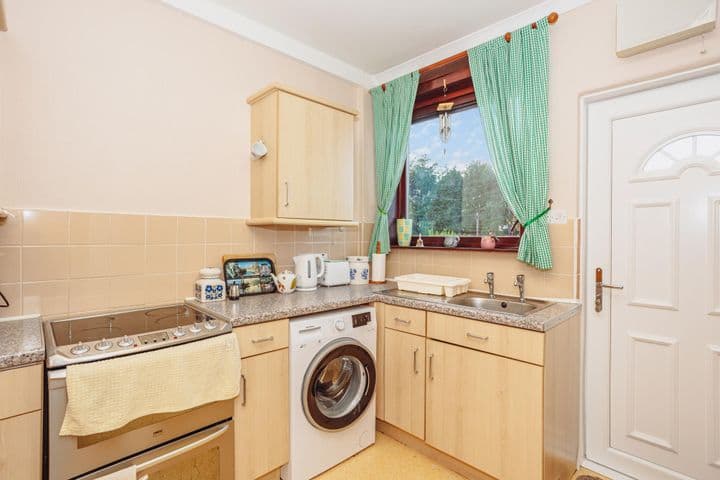 2 bedrooms apartment for sale in Lockerbie, United Kingdom - Image 11