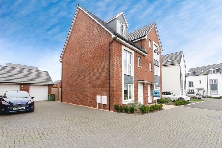 4 bedrooms house for sale in Newport, United Kingdom - Image 4