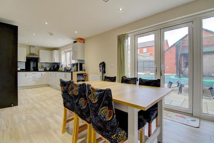 4 bedrooms house for sale in Tamworth, United Kingdom - Image 3