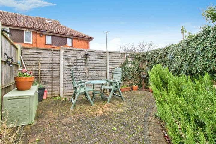 1 bedroom house for sale in Luton, United Kingdom