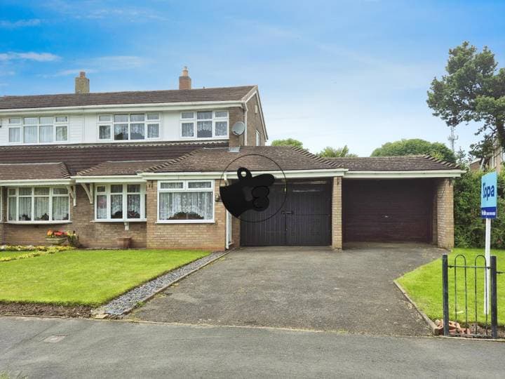 3 bedrooms house for sale in Oldbury, United Kingdom - Image 2