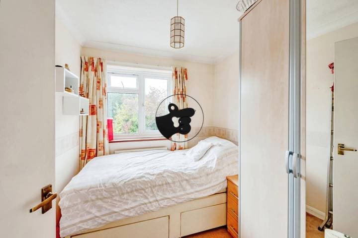 3 bedrooms house for sale in Horsham, United Kingdom - Image 12