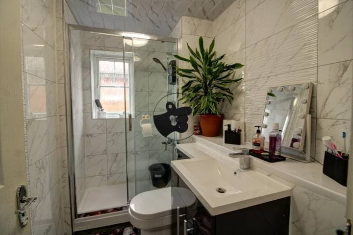 2 bedrooms apartment for sale in Bolton, United Kingdom - Image 13