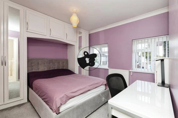 3 bedrooms house for sale in Ilford, United Kingdom - Image 11