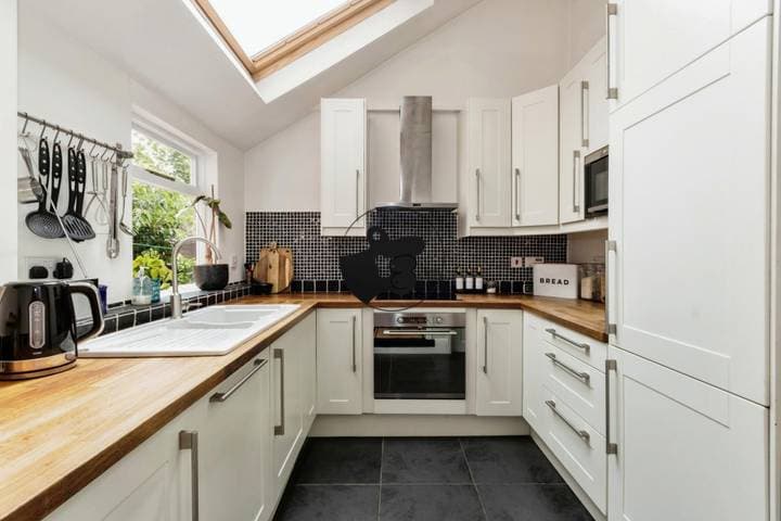 3 bedrooms house for sale in Nottingham, United Kingdom - Image 9