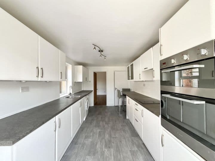 4 bedrooms house for sale in Nottingham, United Kingdom - Image 10