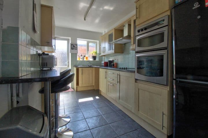 3 bedrooms house for sale in Luton, United Kingdom - Image 6