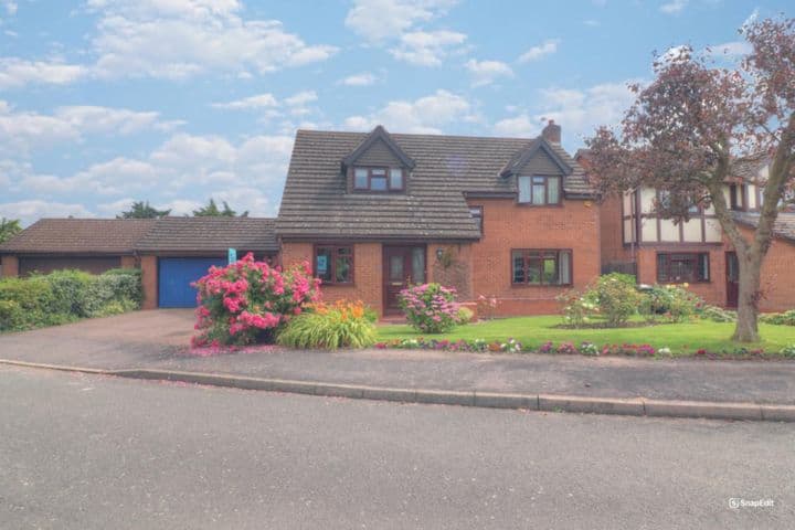 4 bedrooms house for sale in Loughborough, United Kingdom - Image 2