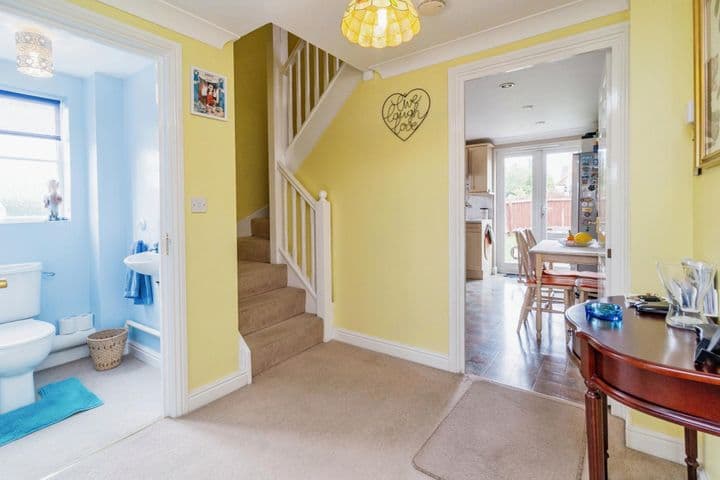 3 bedrooms house for sale in Milton Keynes, United Kingdom - Image 5