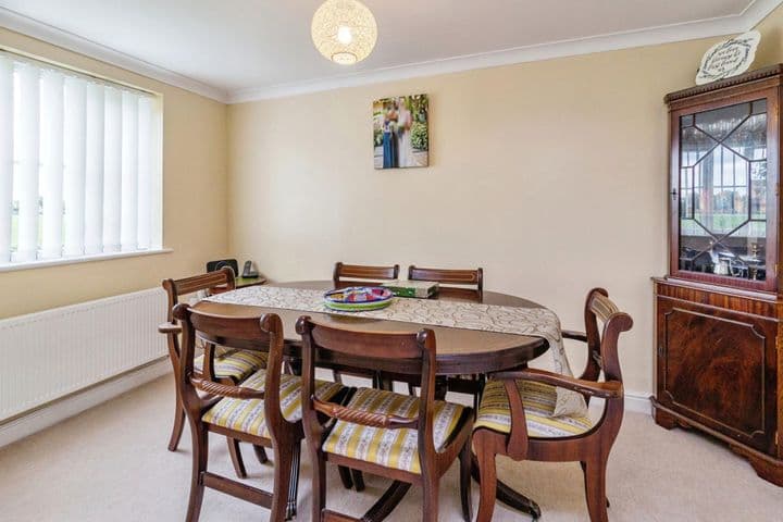 3 bedrooms house for sale in Milton Keynes, United Kingdom - Image 6