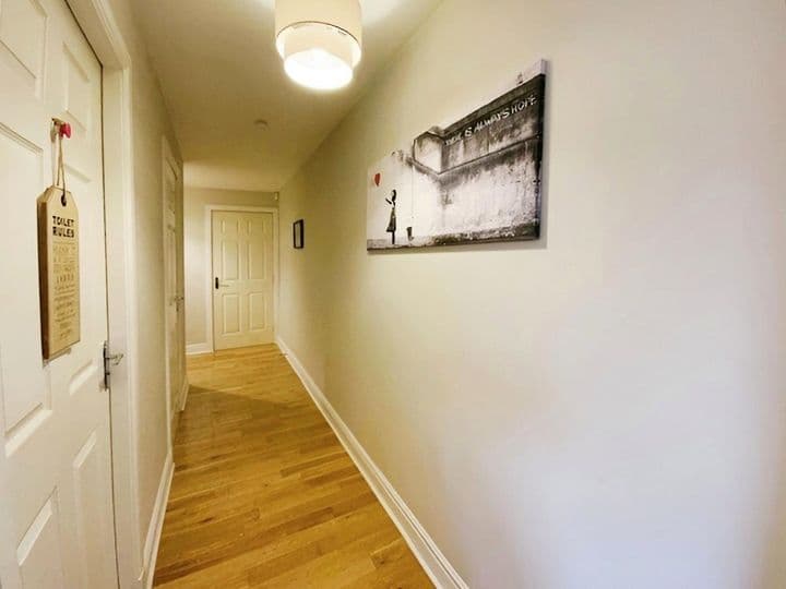 2 bedrooms apartment for sale in Glasgow, United Kingdom - Image 8