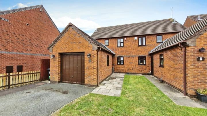 3 bedrooms house for sale in Market Drayton, United Kingdom - Image 2