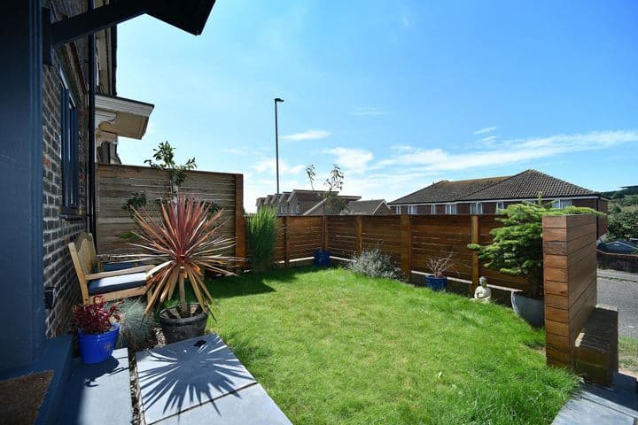 2 bedrooms house for sale in Brighton, United Kingdom - Image 3