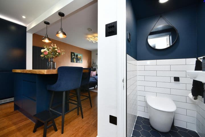 2 bedrooms house for sale in Brighton, United Kingdom - Image 9