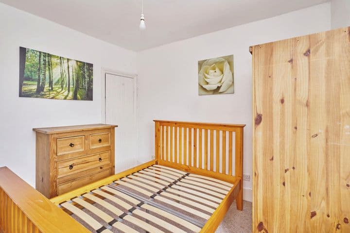 2 bedrooms house for sale in Croydon, United Kingdom - Image 7