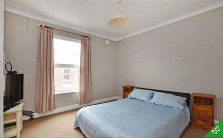 2 bedrooms house for sale in Sheffield, United Kingdom - Image 7