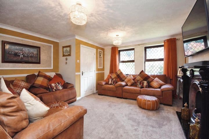 3 bedrooms house for sale in Bishops Stortford, United Kingdom - Image 2