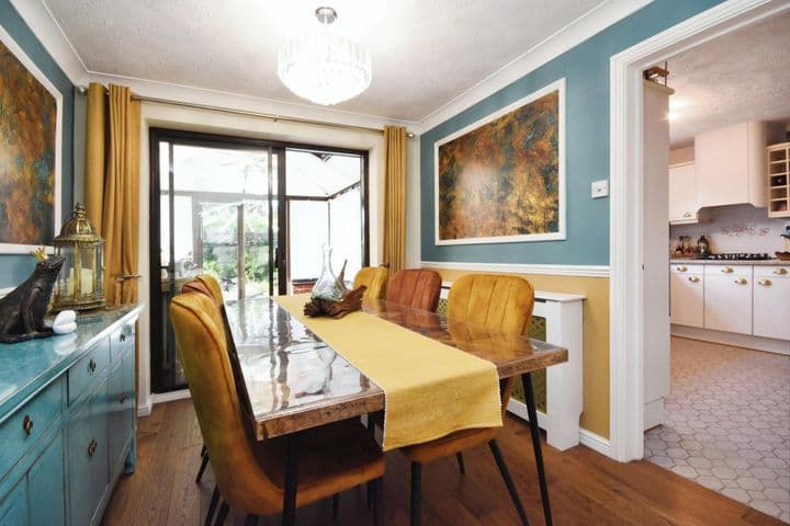 3 bedrooms house for sale in Bishops Stortford, United Kingdom - Image 4